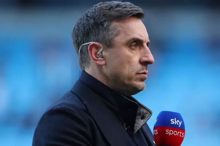 Gary Neville blasts Premier League after Arsenal, Chelsea and Tottenham ban threat