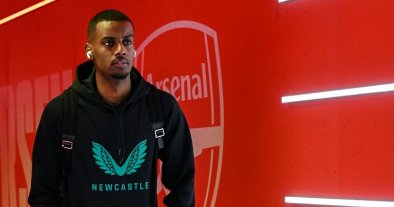 Alexander Isak contract door opening for Arsenal as Edu begins work on summer transfer plans