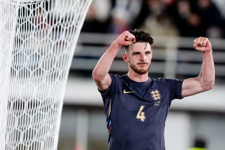 Declan Rice says he ‘enjoys’ football with England more than Arsenal