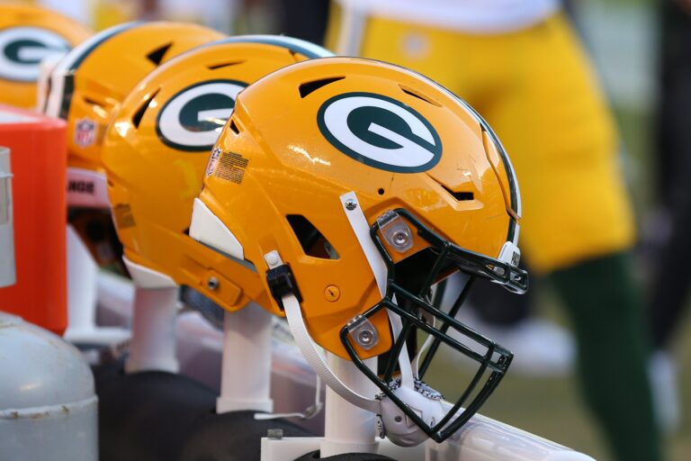 Breaking: Packers’ Shocking Trade Proposal Ships $96M Defender to NFC North Foe