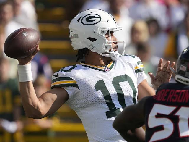 Packers ugly win over Texans offers valuable lessons