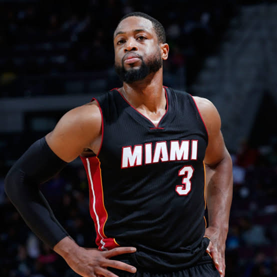 Magic Johnson’s Admiration for Dywane Wade Shines…