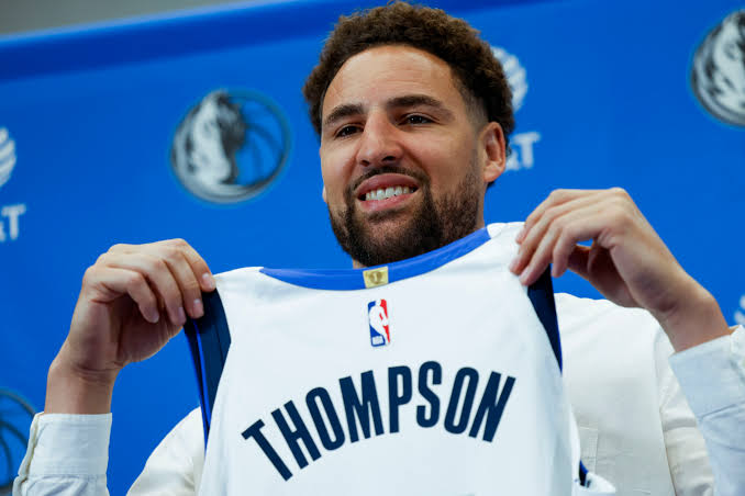 Klay Thompson Etches Name in Dallas Maverick’s Record Books Against Spurs