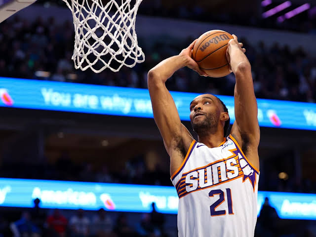 Former Phoenix Suns Forward Hits Open Market in Search of New Teams