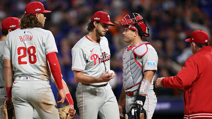 Breaking: Phillies Risk Losing Top Reliever to…