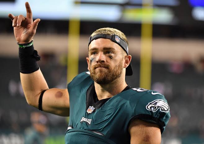 Great Return: Zach Ertz Keeps Eye on the Prize, Not Emotional Reunion