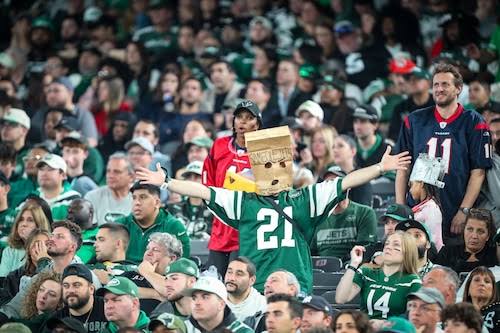 Just in: Jets Fans Revolt! “Sell the Team” Chants Rock MetLife