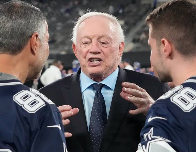 Report: Jerry Jones Tips Ex-Cowboys Star for Future Head Coaching Role