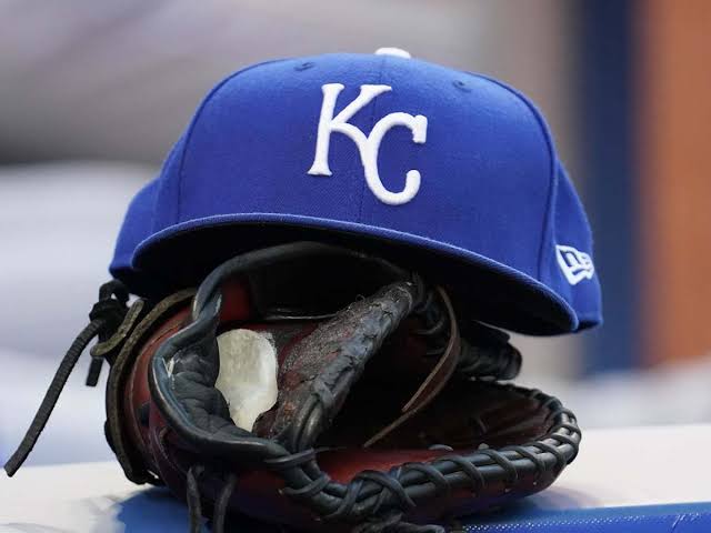 Breaking: Boston’s $45M Power Hitter Tipped to Sign With Kansas City