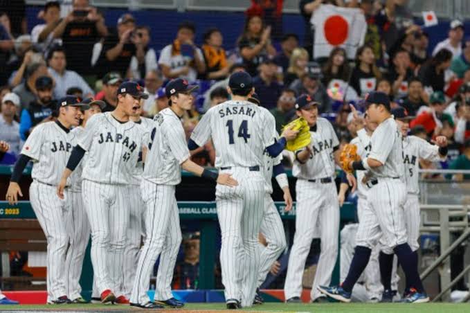 Breaking: Dodgers look to import Japanese superstar with…