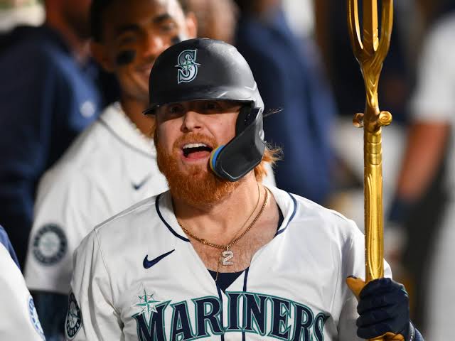 Glowing: Justin Turner Leaves Lasting Impression on…