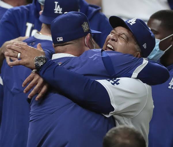 Dave Roberts safe in LA: Dodgers plan long-term extension