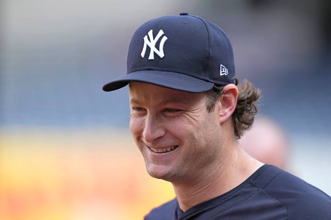 Yankees Offseason Shocker: Will Yankees Cut Ties With Star Over…