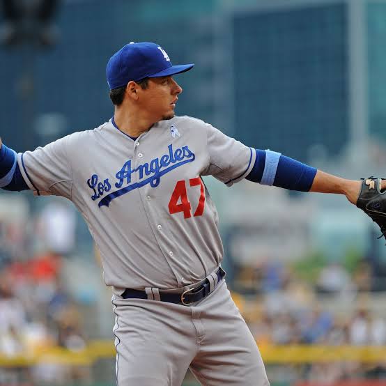 Second Stint: Former Dodgers Infielder Rejoins Team in…