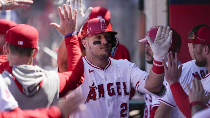 The Unenviable Lead: Mike Trout Tops Active Hitters in…