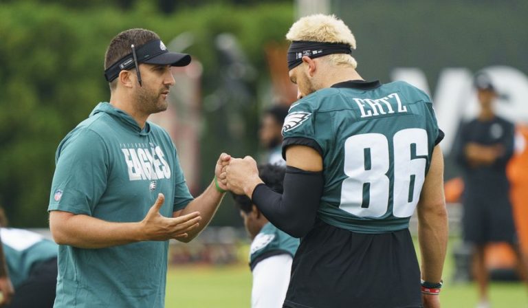 The Truth Comes Out: Zach Ertz Reveals What Really Happened in Heated Exchange with Nick Sirianni