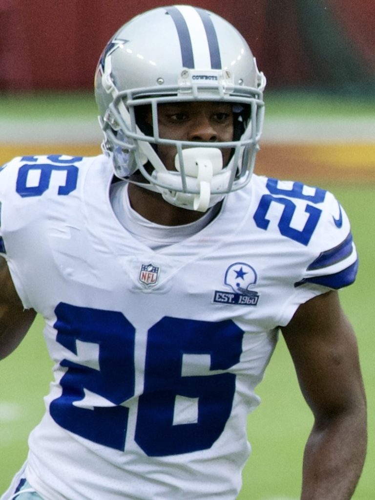 Jourdan Lewis Robs Opponents with Miraculous Interception: Cowboys’ CB Daring Interception Attempt Pays Off in Spectacular Fashion