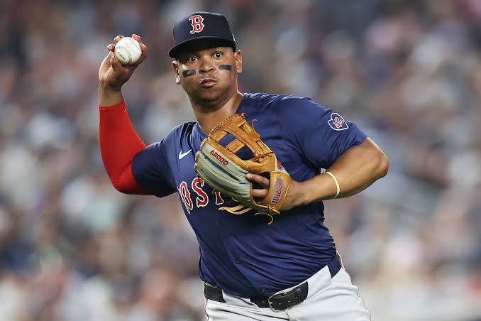 Rafael Devers: The Face of the Red Sox Franchise! Team Commits to Superstar at Third Base