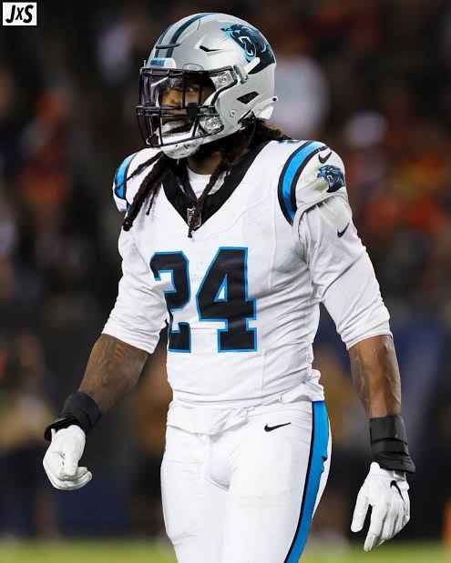 Panthers on the Prowl: 22-Sack Edge Rusher to Join Forces with Jadeveon Clowney