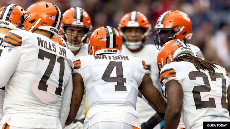 Disappointing QB Era Coming to an End: Browns Urged to Cut Ties with Underperforming QB