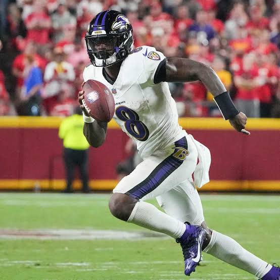 THE RAVENS’ OFFENSE IS MISSING A KEY INGREDIENT: Lamar Jackson Running the Ball More is the…