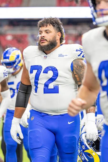 Rams Set to Release the Beast: Rams Consider Unconventional Move with Jonah Jackson as 6th Lineman