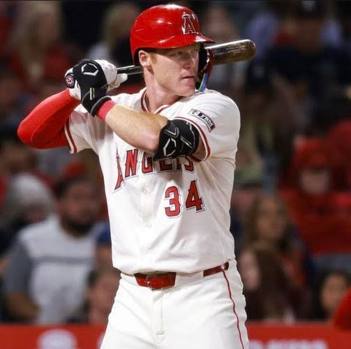 Free Agent Shocker: Angels Player Ditches Halos for National League Squad