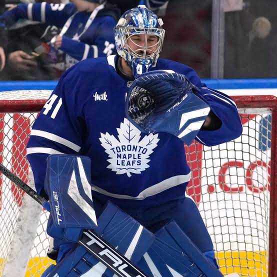 The Goalie Controversy: Leafs Starting Goalie Announcement Sparks Debate Among Fans