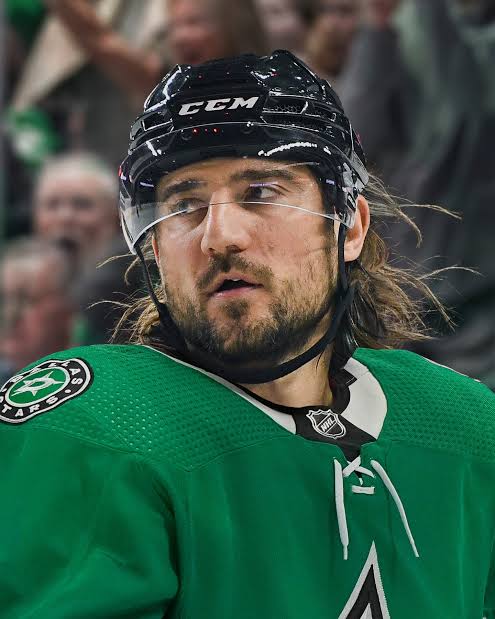 The Toughest Guy in the League: Chris Tanev Courageous Return to Game Leaves Teammates in Awe