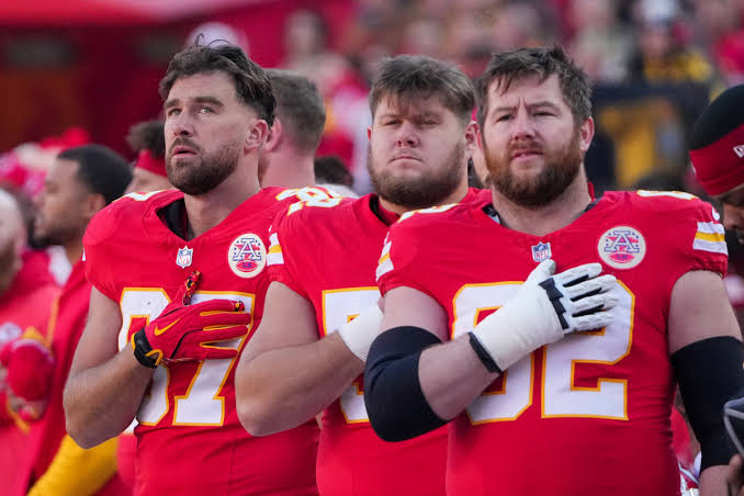 Chiefs’ Lineup Bombshell: Kansas City Makes Stunning Change Ahead of Texans Showdown