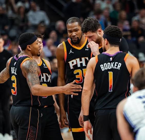 Lineup Bombshell in Phoenix: Mike Budenholzer Explains Stunning Suns’ Shakeup