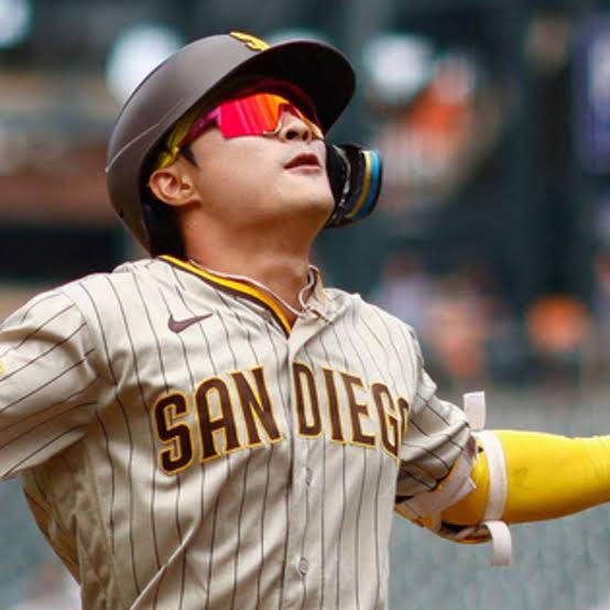 Stab in the Back: Padres Free Agent Set to Betray San Diego, Sign with NL Rival