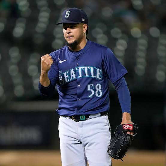 Luis Castillo’s Future in Mariners Secured: Seattle Denies Red Sox’s Offer