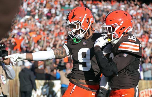 Browns’ Free Agent Stuns Fans: Reveals Interest in Joining Arch-Rival Steelers